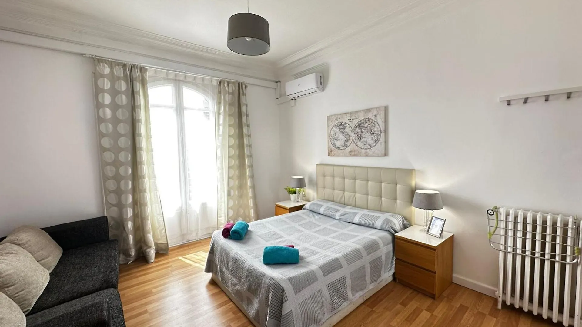 Alojamiento Tetugran Barcelona Bed & Breakfast